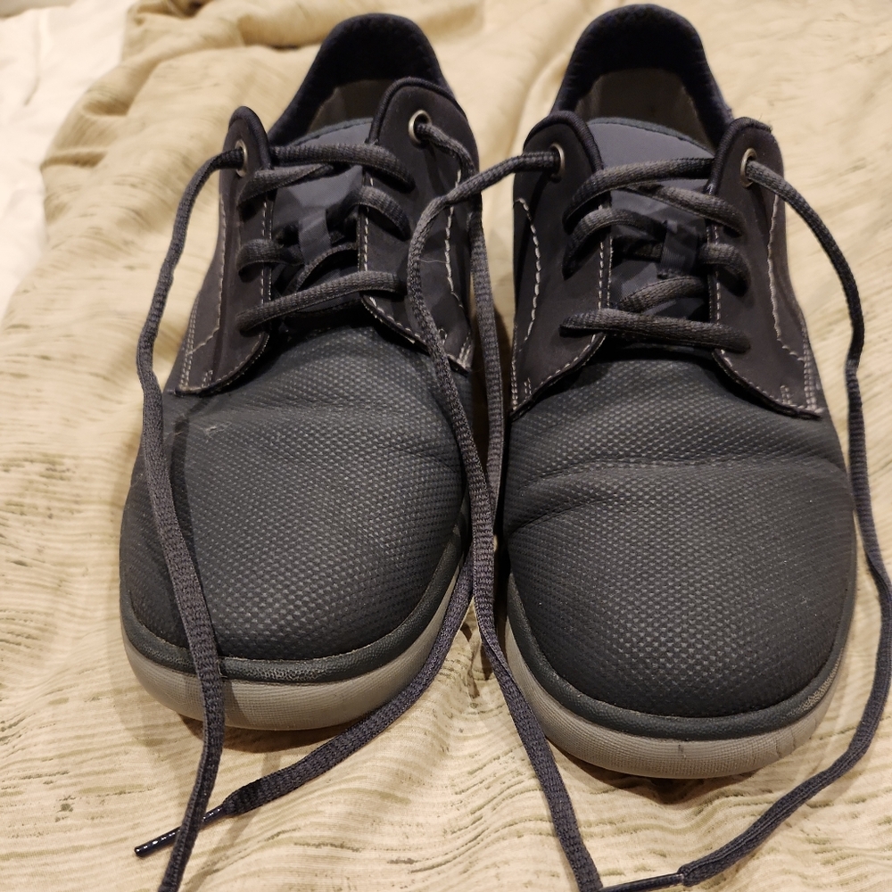 Clarks Cloud steppers mens casual shoe blue size 10 WIDE- Gently Worn